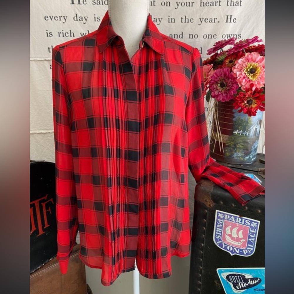 Foxcroft Red & Black Plaid Pleated Front Sheer LS Collared Button Front Shirt 10